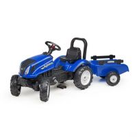 Trator com reboque e capô de abertura New Holland